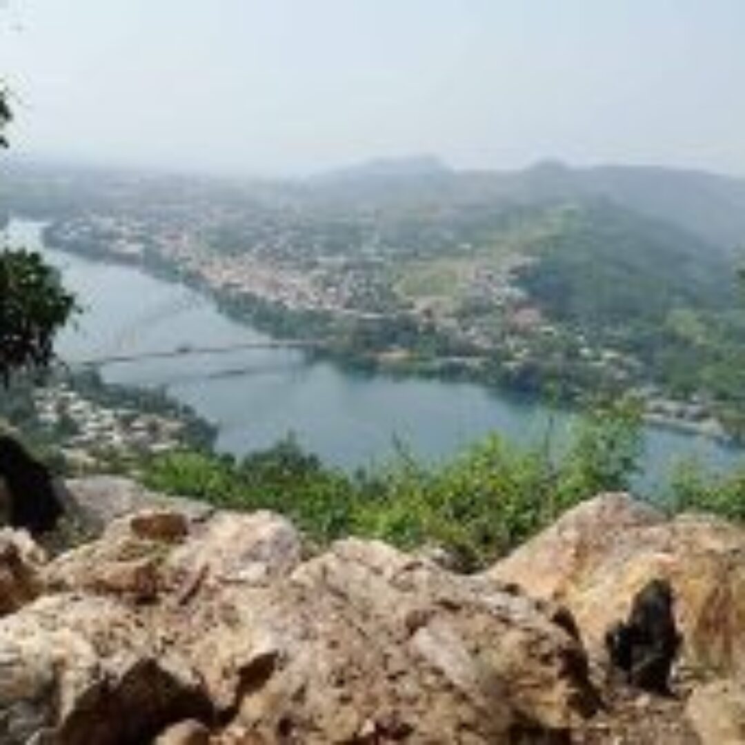 A Day Trip – Hiking and Cruising at Atimpoku